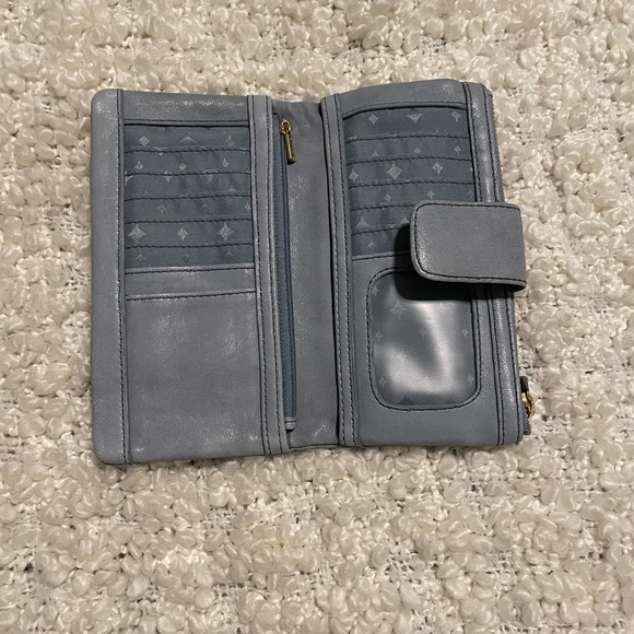 Fossil tote with strap and matching wallet - Picture 7 of 7